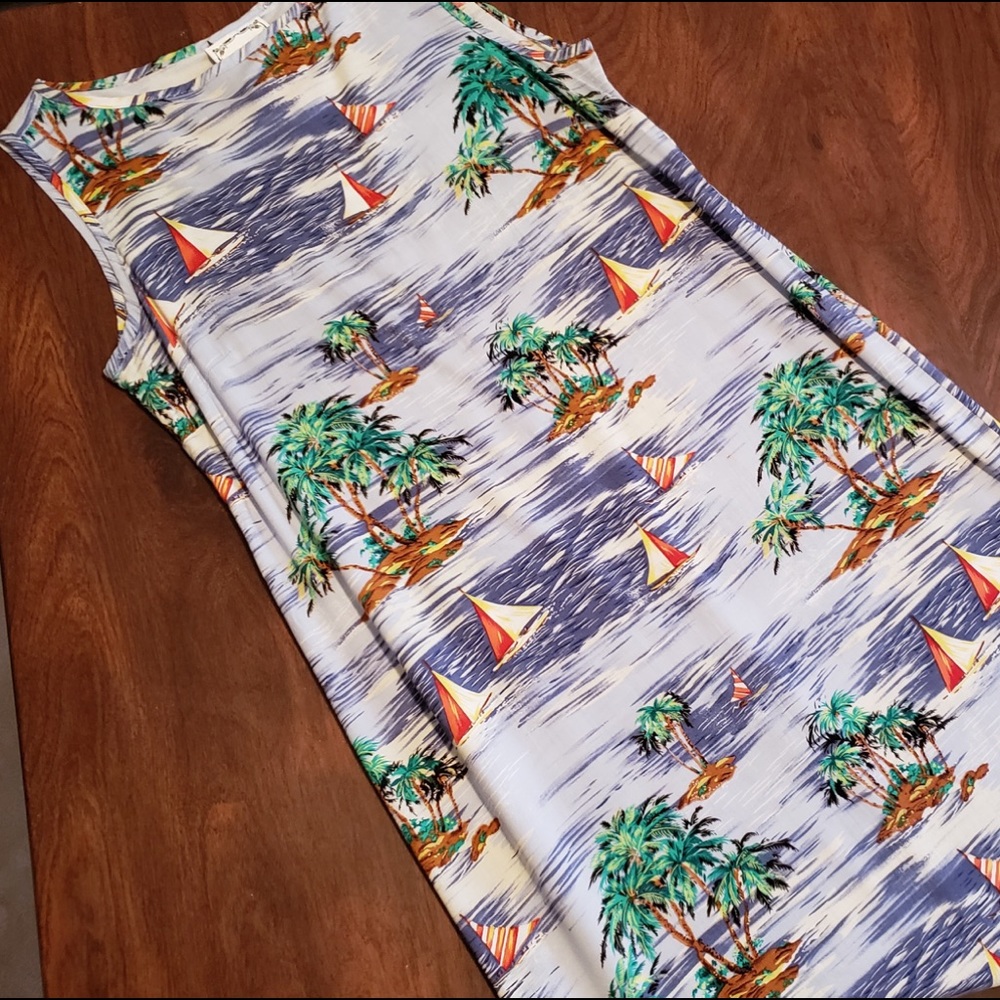 Sleeveless dress